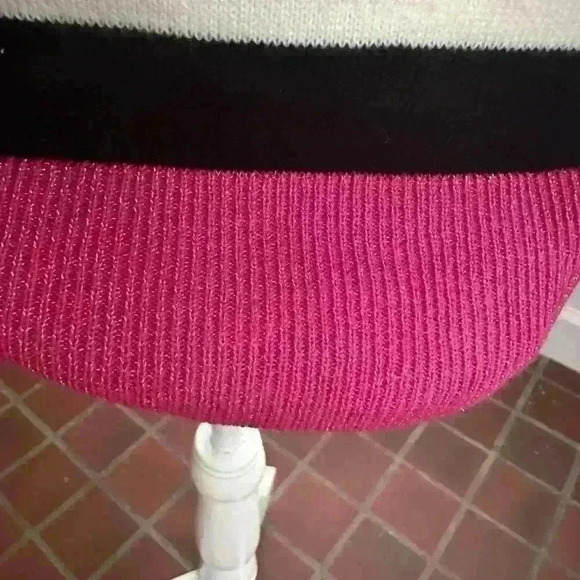 Tommy Hilfiger Long Sleeve, Multi Color Striped Sweater - Size XL - Picture 6 of 7